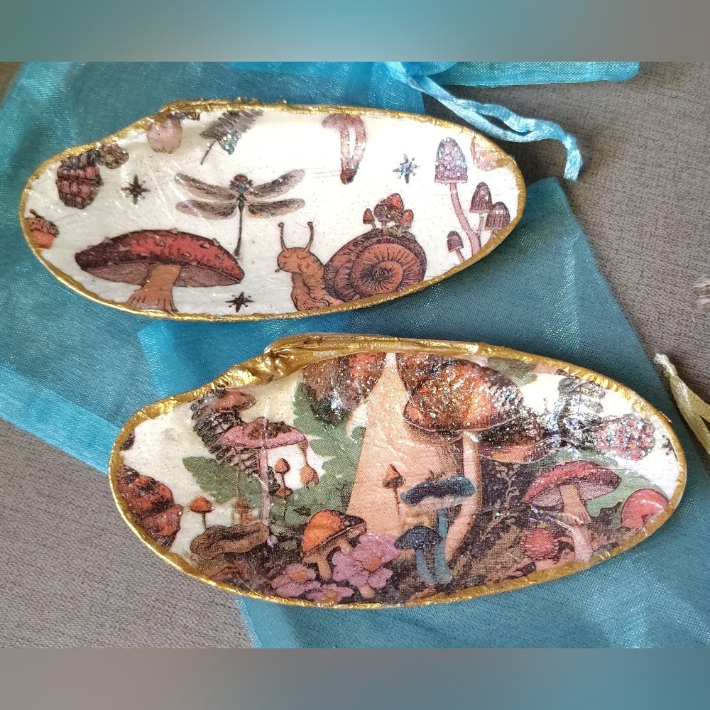 2 Decoupage & Painted Seashell Trinket Trays